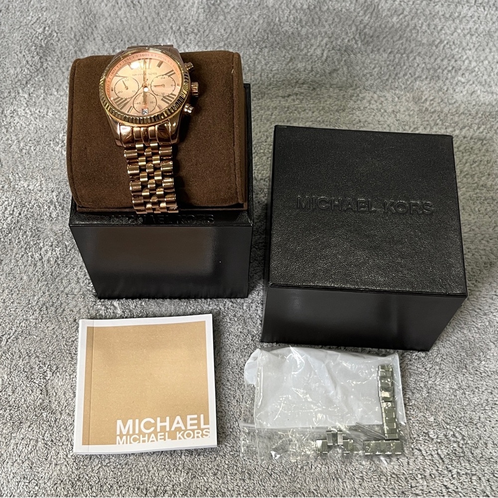 Michael Kors MK5556 Lexington Rose Gold Stainless Steel Bracelet Women Watch
